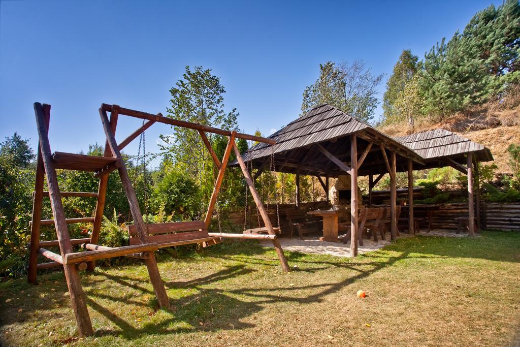 Domek Z Kominkiem W Krynicy Villa Криница-Здруй Екстериор снимка
